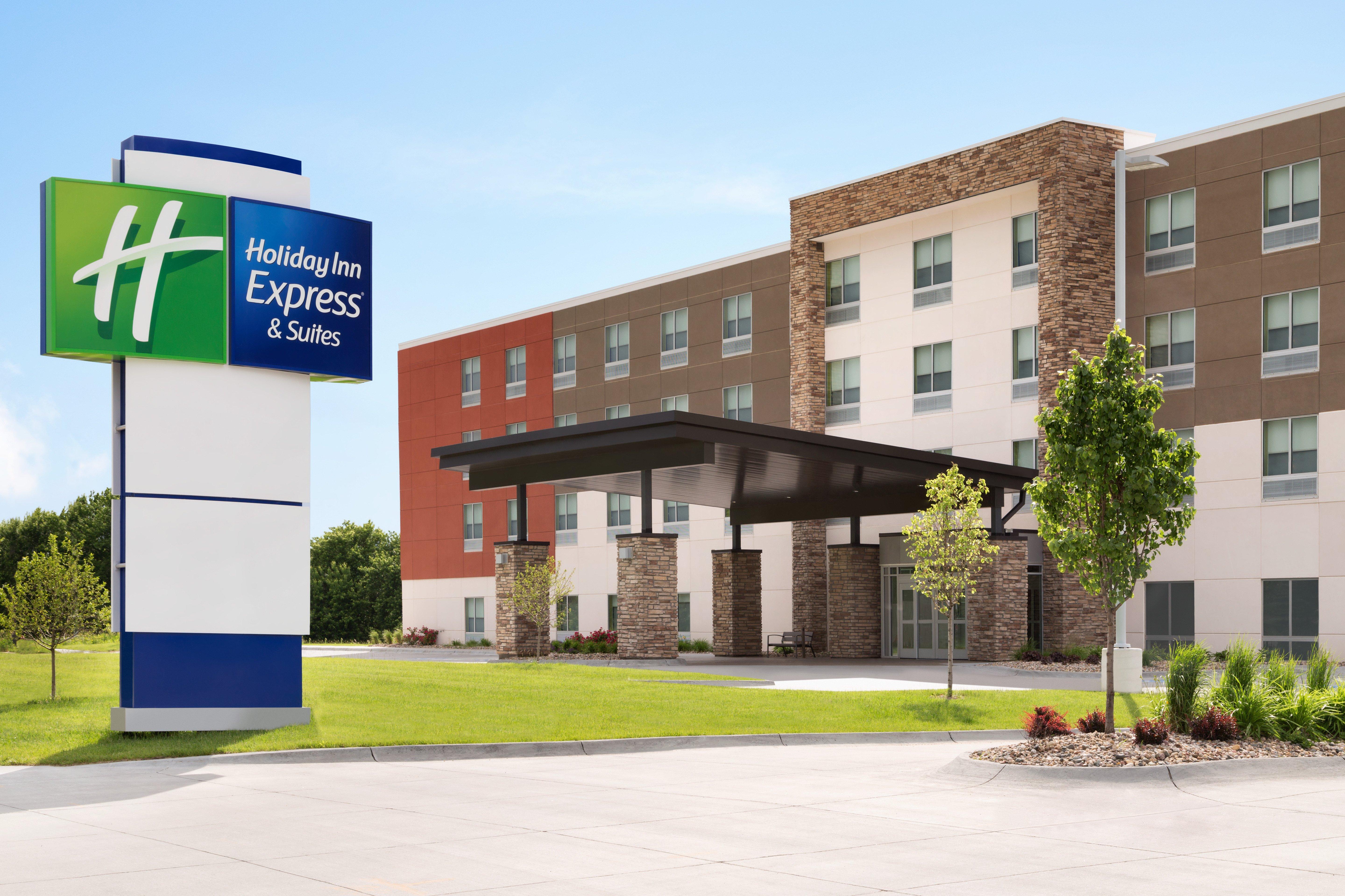 Holiday Inn Express & Suites Clear Spring By Ihg Exterior foto