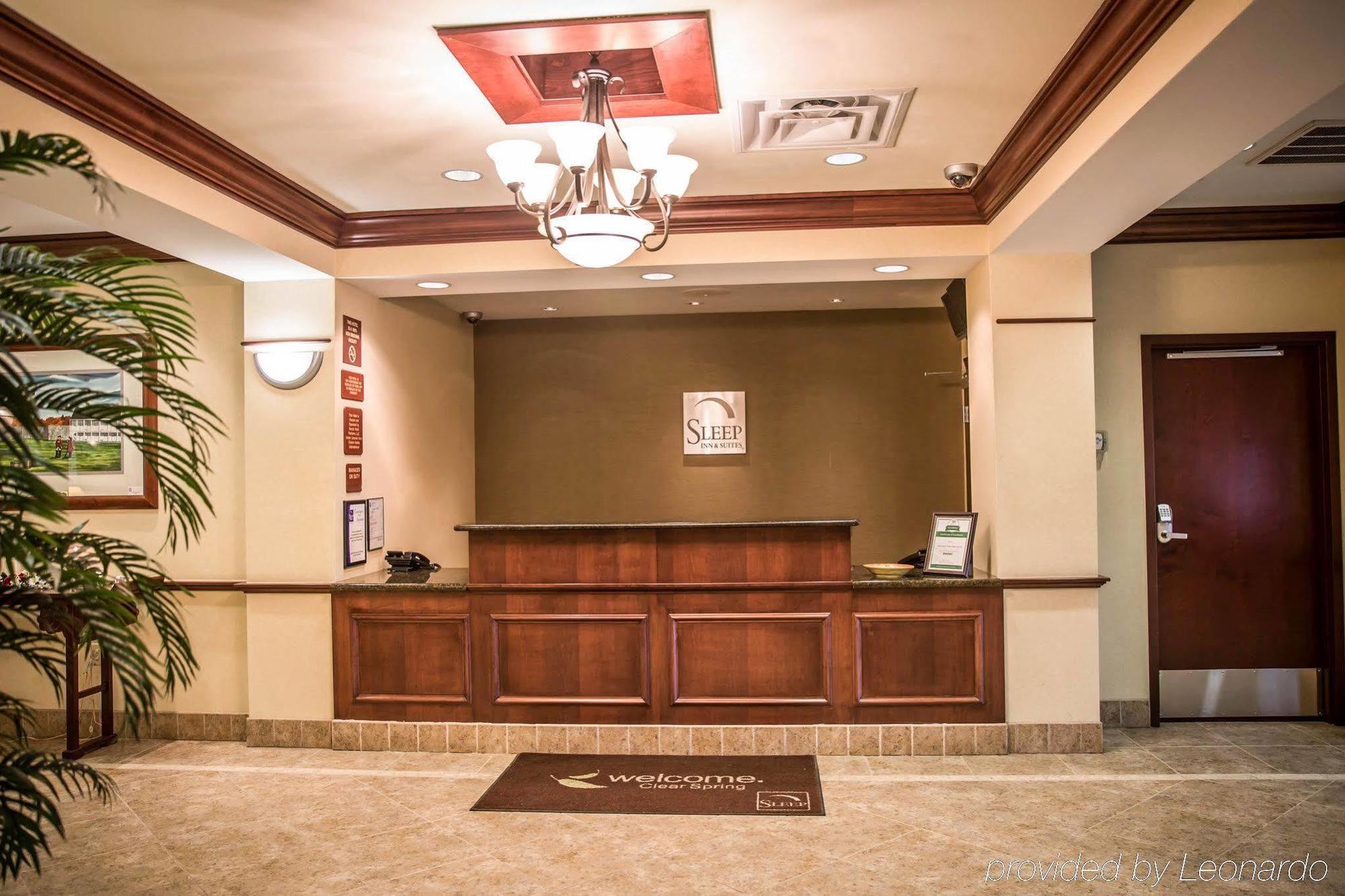 Holiday Inn Express & Suites Clear Spring By Ihg Exterior foto