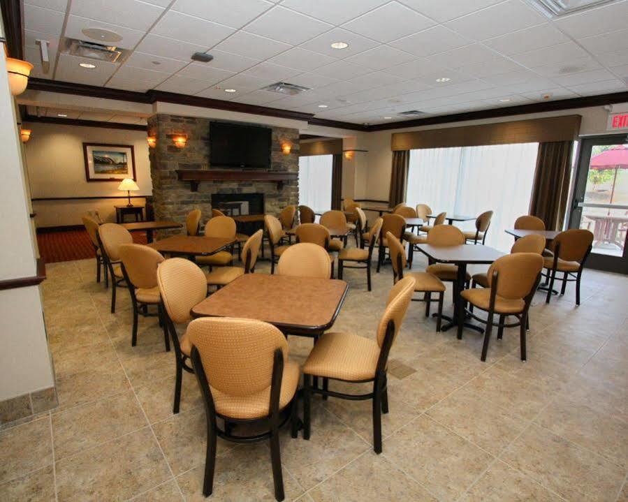 Holiday Inn Express & Suites Clear Spring By Ihg Exterior foto